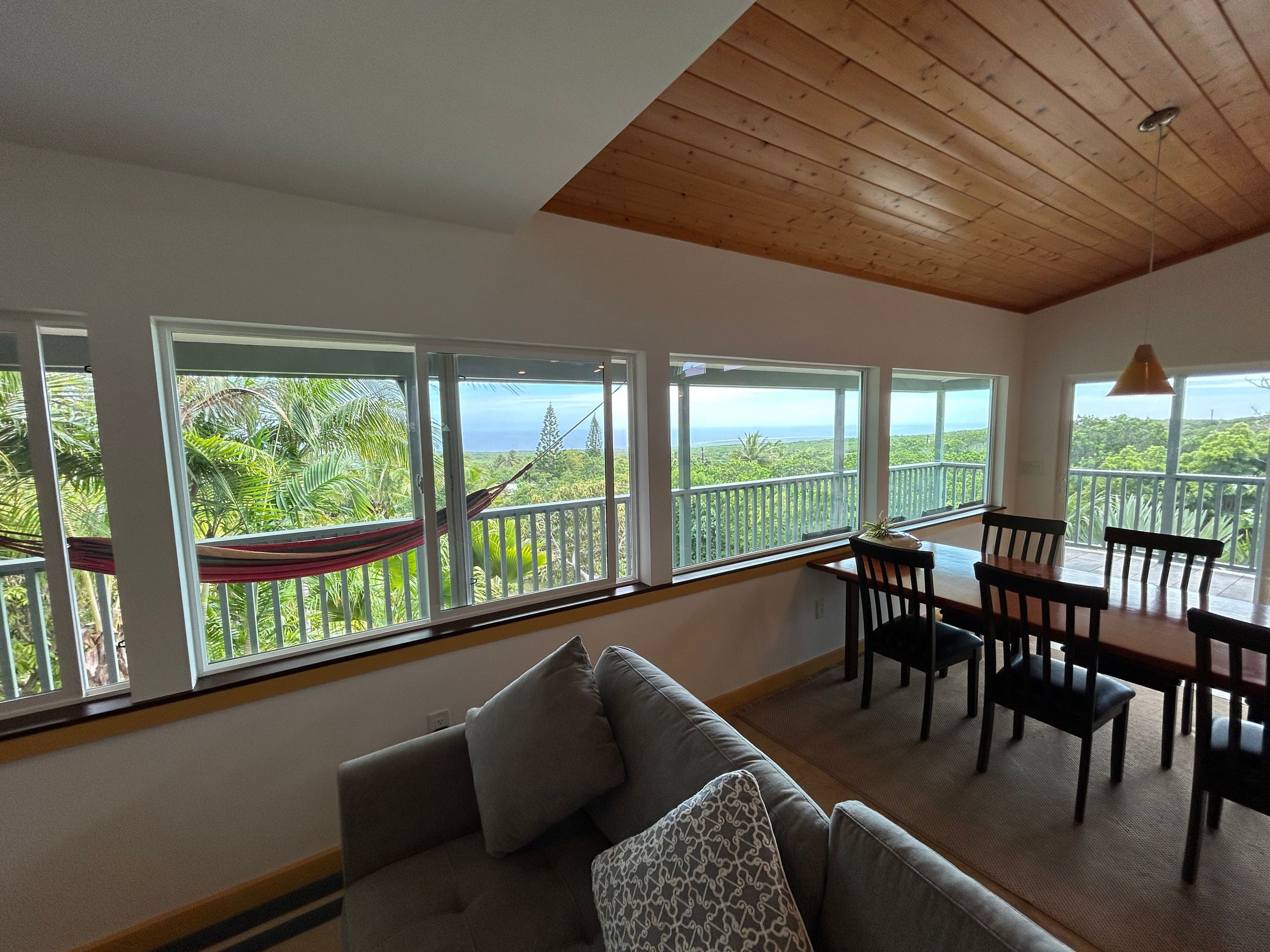 Hale Malulani, Ocean Views, Privacy, Entire Estate - Photo 4