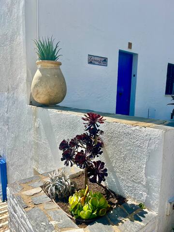 Espectacular casa frente al mar gallery image 2