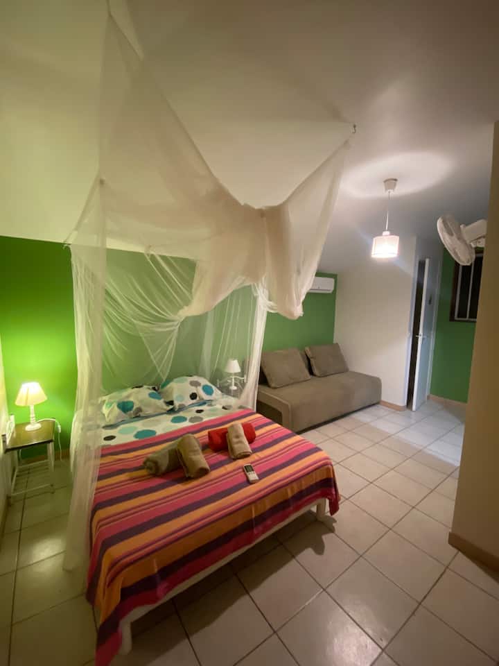 Изнајмување на викендица „Villa Bagatelle“ во Сент Роуз во Гвадалупе