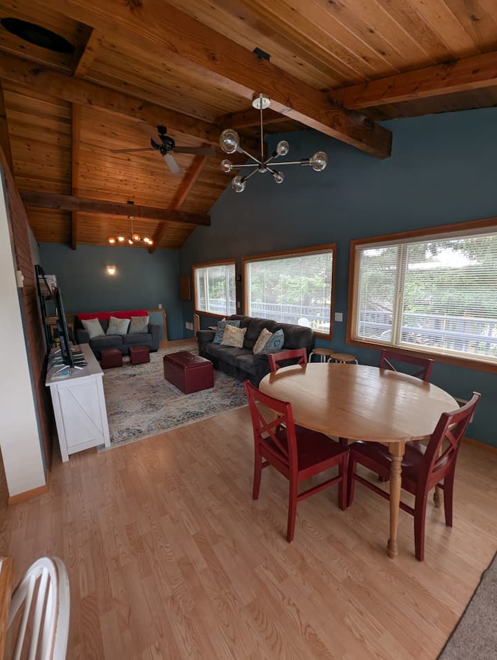 Relaxing Family Get-away In Quiet Neighborhood - Manzanita, OR