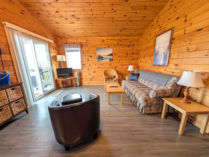 Beachcombers Paradise Cottage In Argyle Shore - Prince Edward Island