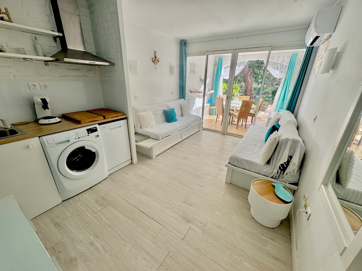 Top Airbnb: T2 Holiday Village 4* Restanques Grimaud 5 pers. à Grimaud