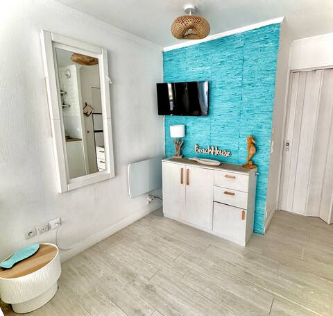 Top Airbnb: T2 Holiday Village 4* Restanques Grimaud 5 pers. in Grimaud