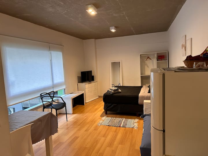 Kitnet com acesso a comodidades na área da Movistar Arena, Chacarita