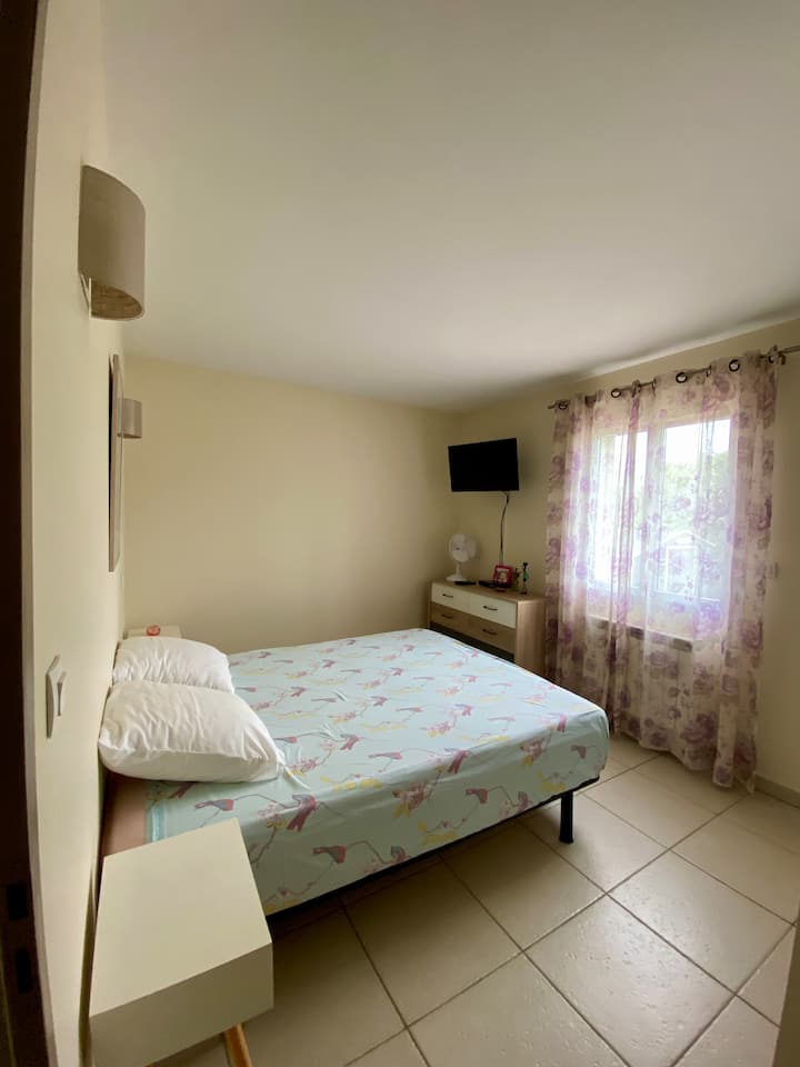 غرفة النوم 1