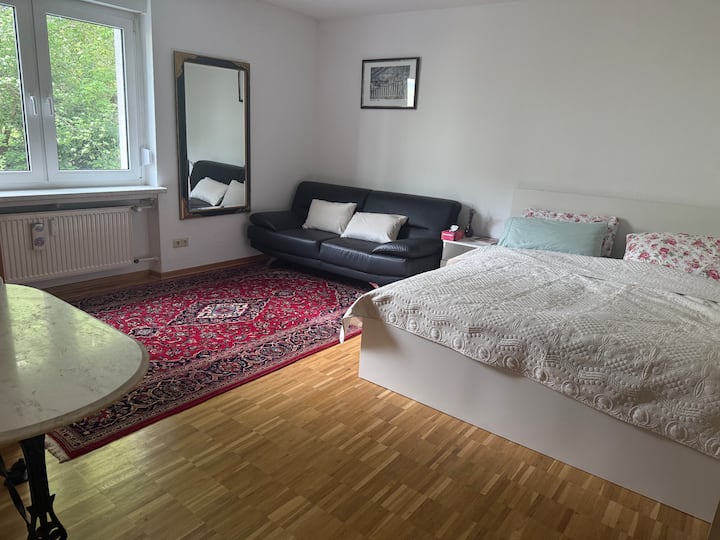 Privates Ruhiges Zimmer Nähe Messe - Frankfurt
