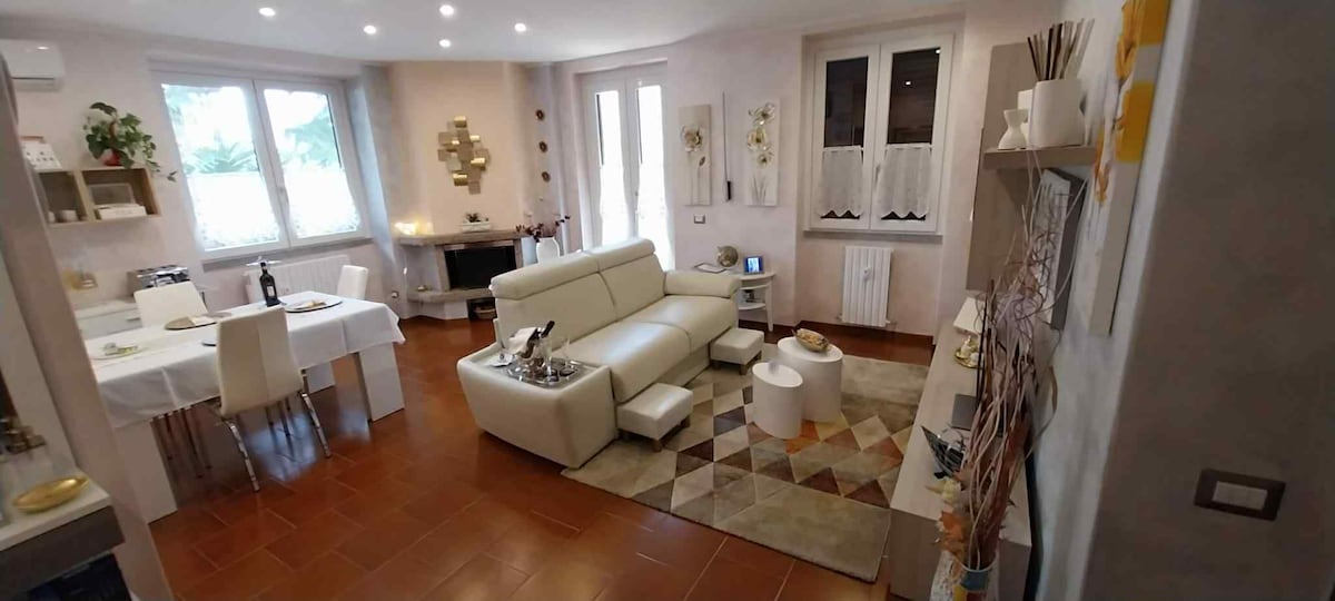Popular Airbnb listing: the three oleandri varenna in Perledo