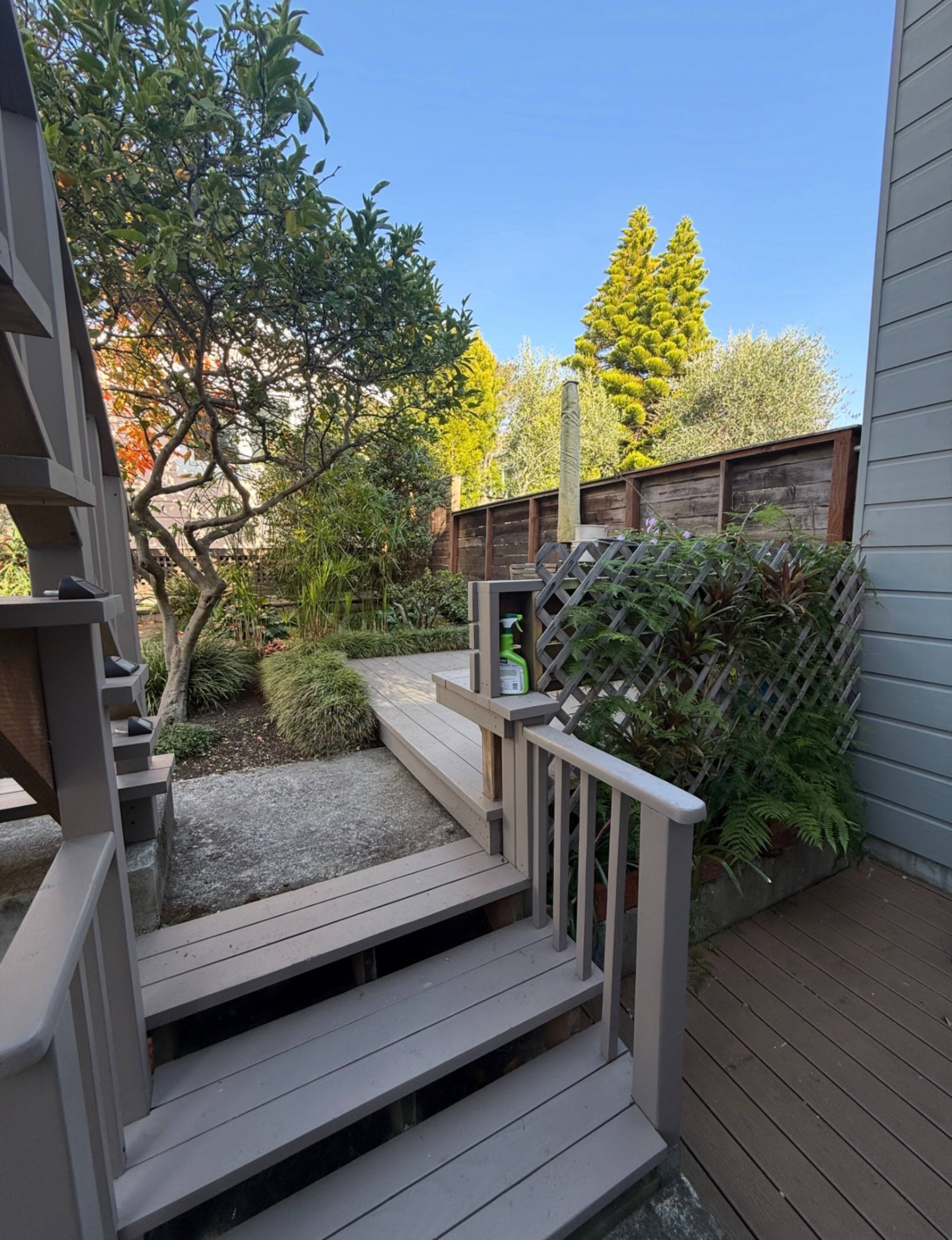 Home in San Francisco · ★4.99 · 2 bedrooms · 2 beds · 1 bath - Image 22