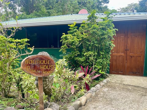 Boutique Garden House