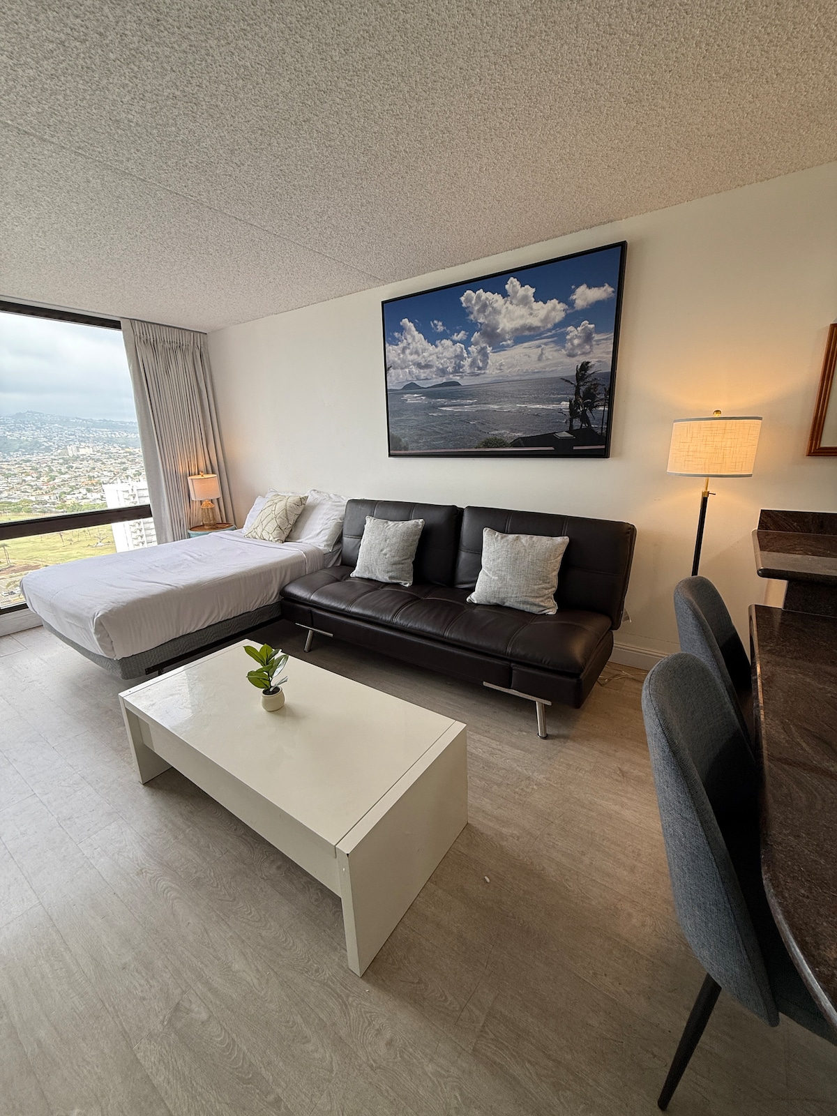 Waikiki Sunset 31st Floor, Free Parking - Apartments for Rent in