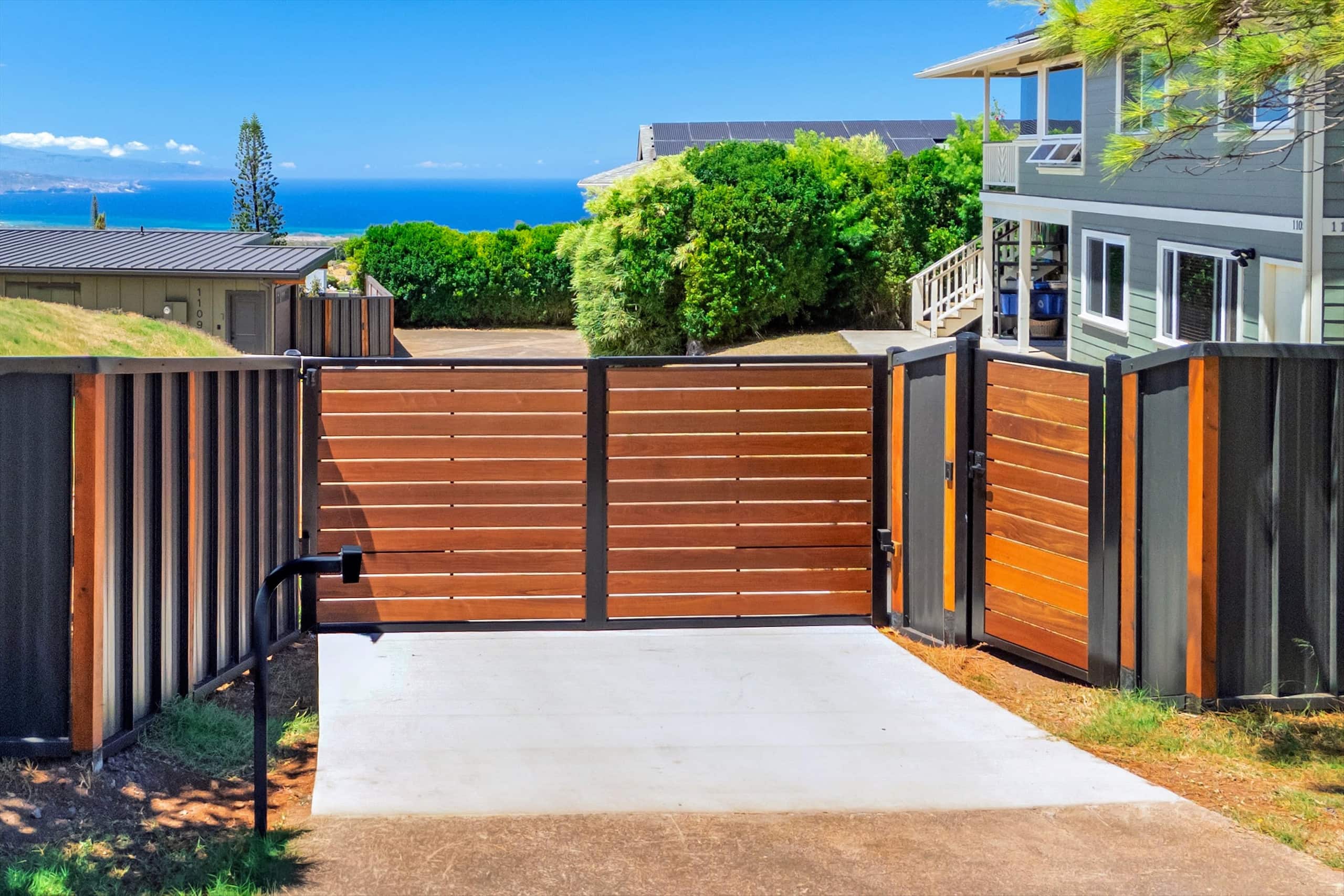 Home in Makawao · ★4.89 · 3 bedrooms · 3 beds · 2 private baths - Image 28