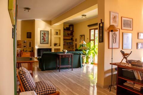 Top Airbnb: Mandraki City Apartment in Δήμος Ρόδου