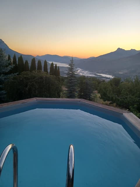 Panoramic Chalet Lac de Serre Ponçon / Les Orres