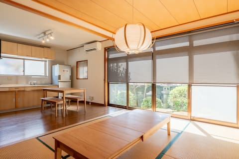 Family-Friendly Japanese Home|Spacious|Parking x5