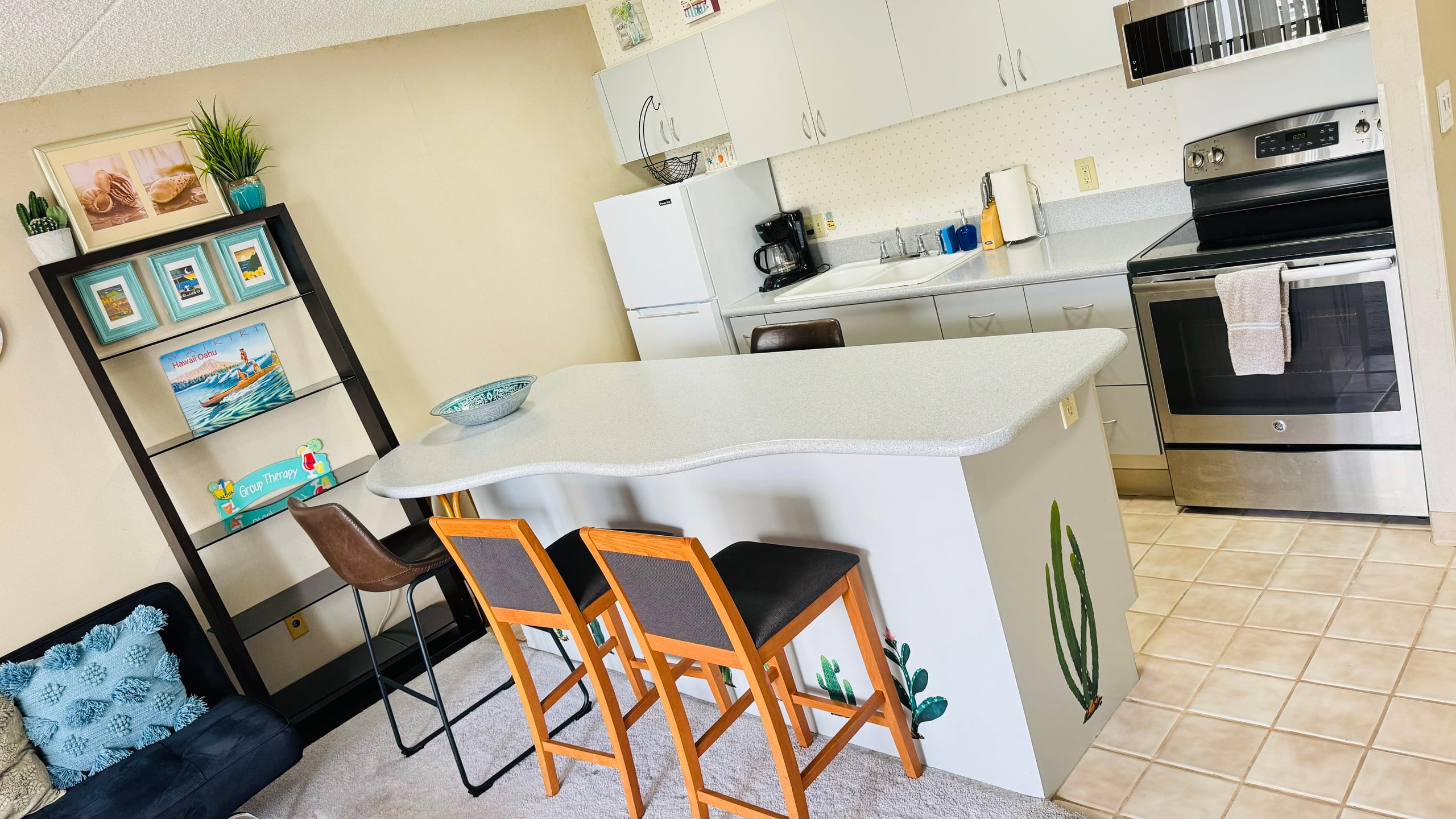 Condo in Honolulu · ★4.85 · 1 bedroom · 2 beds · 1 bath - Image 5