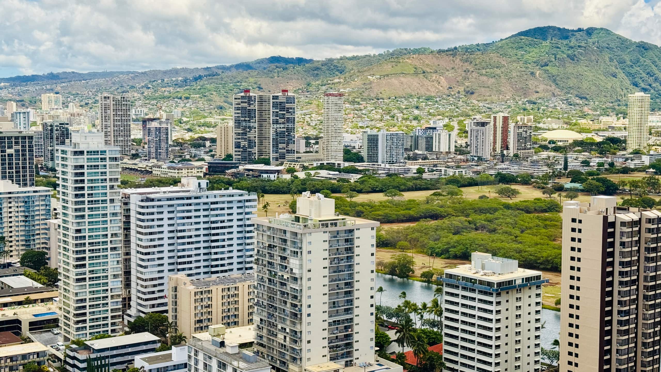 Condo in Honolulu · ★4.85 · 1 bedroom · 2 beds · 1 bath - Image 30