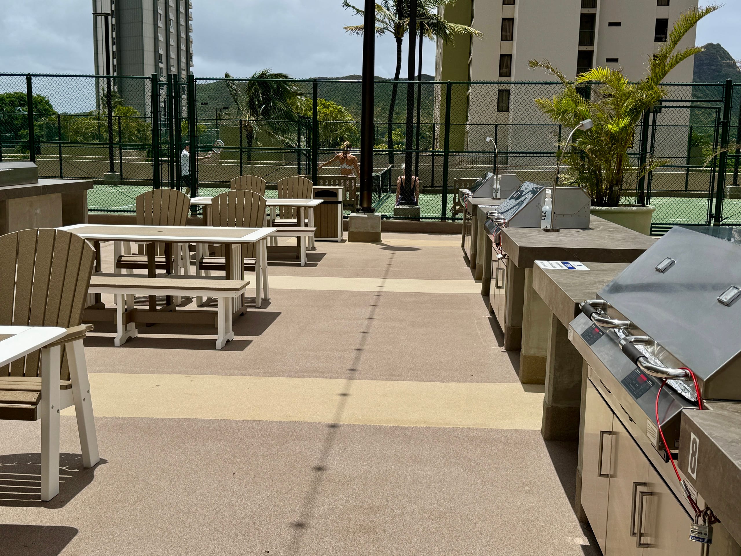 Condo in Honolulu · ★4.85 · 1 bedroom · 2 beds · 1 bath - Image 19