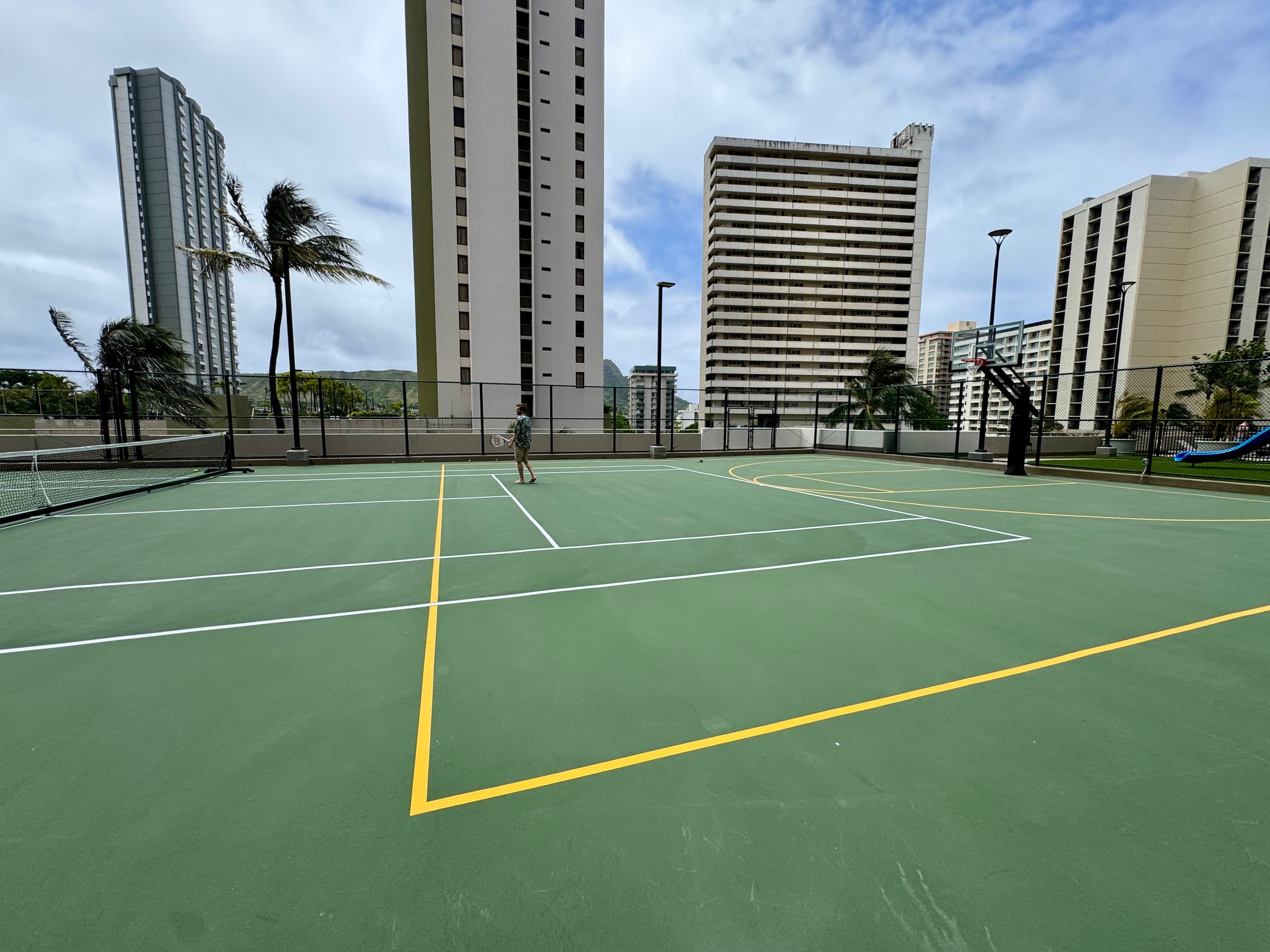 Condo in Honolulu · ★4.85 · 1 bedroom · 2 beds · 1 bath - Image 20