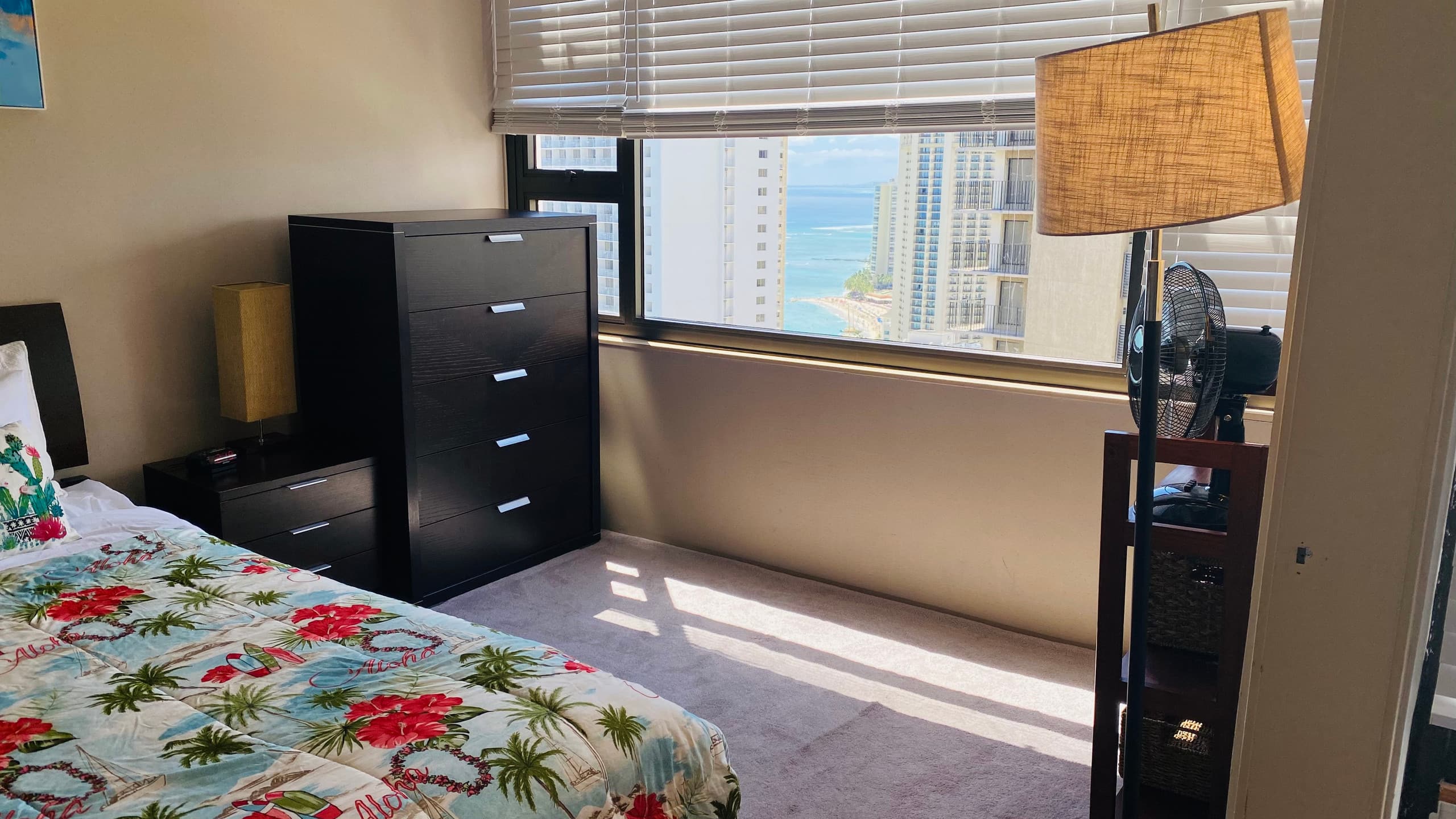 Condo in Honolulu · ★4.85 · 1 bedroom · 2 beds · 1 bath - Image 9