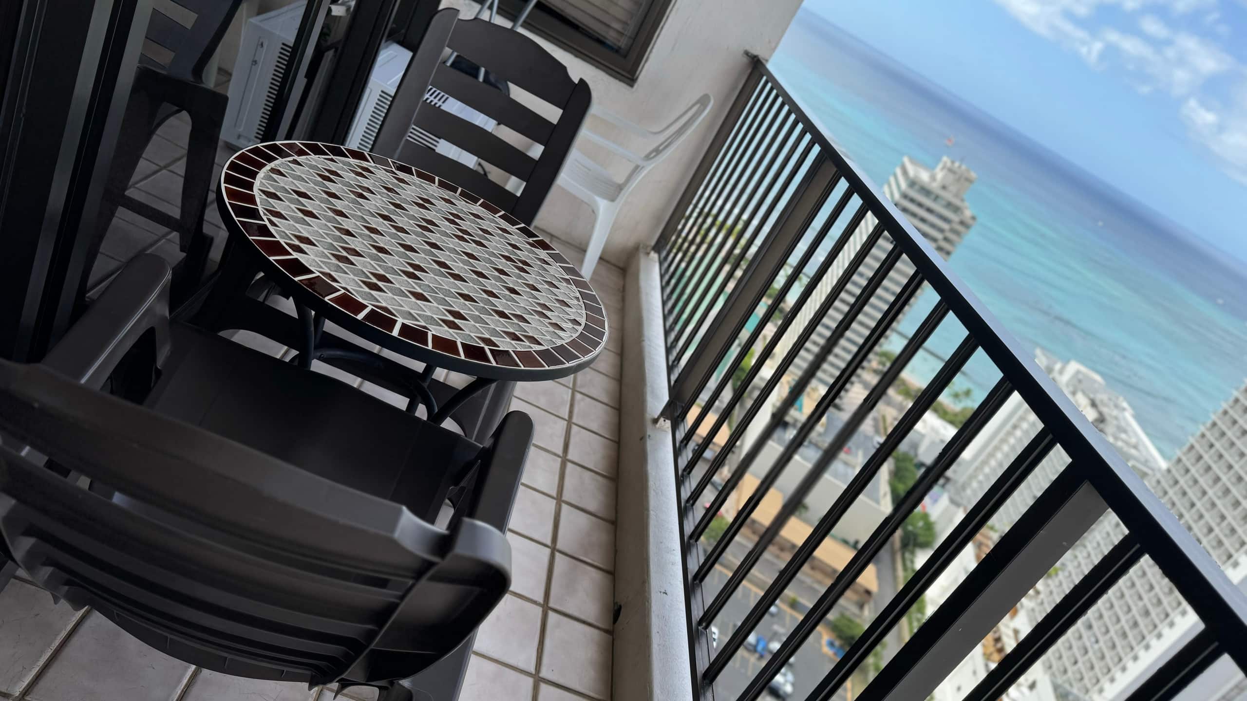 Condo in Honolulu · ★4.85 · 1 bedroom · 2 beds · 1 bath - Image 24