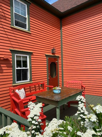 Pumpkin House...a Museum Guest House