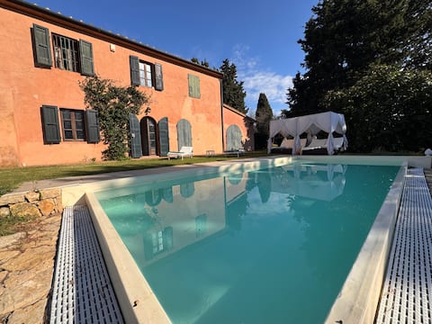 Top performing Airbnb: Poggio ai due Pini in Bibbona