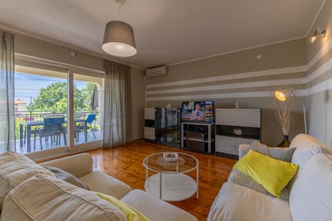 Top performing Airbnb: Apartment chiara with balcony in Šušnjići Susnici