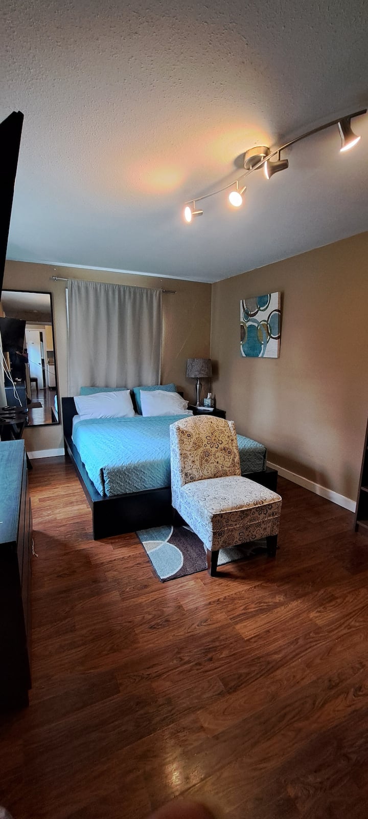 Studio avec lit Queen Size.