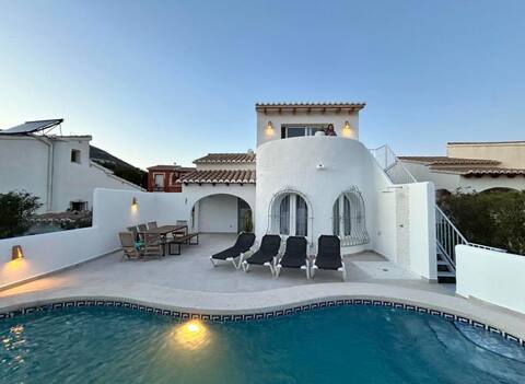 Beautiful house with private pool in Cumbre del Sol