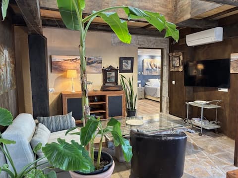 Top Airbnb: Apartment over the sea (Gregal) in L'ametlla De Mar
