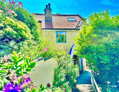 Top performing Airbnb: Photographers House Staithes in Hinderwell