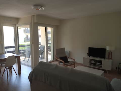 Top Airbnb: Bright apartment between lake and mountains à Saint Jorioz
