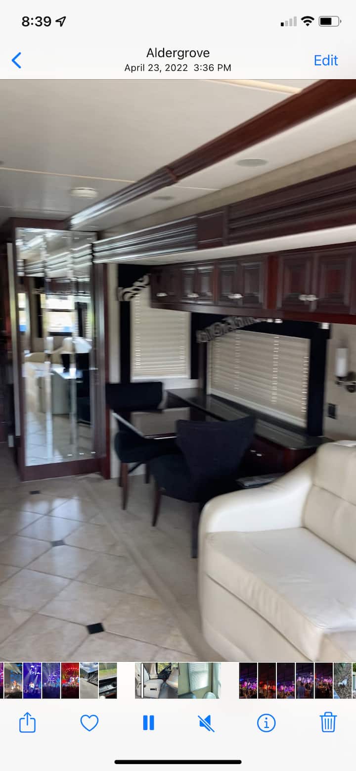 42 Foot A Class Rv - Custer