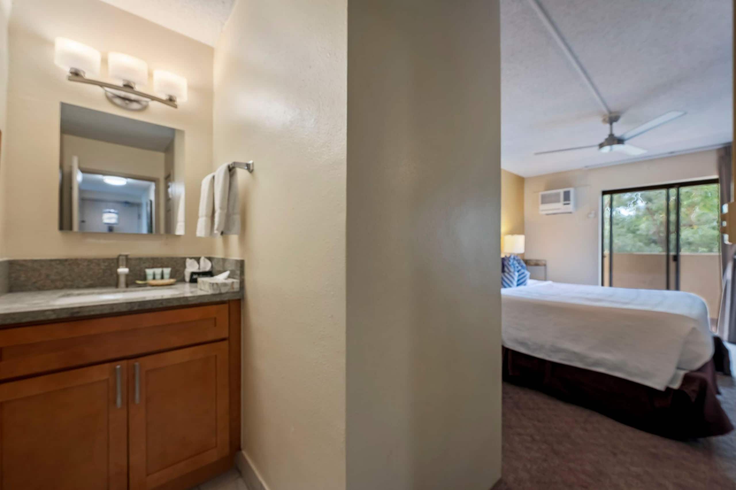 Condo in Kihei · ★4.71 · 2 bedrooms · 4 beds · 2 baths - Image 39