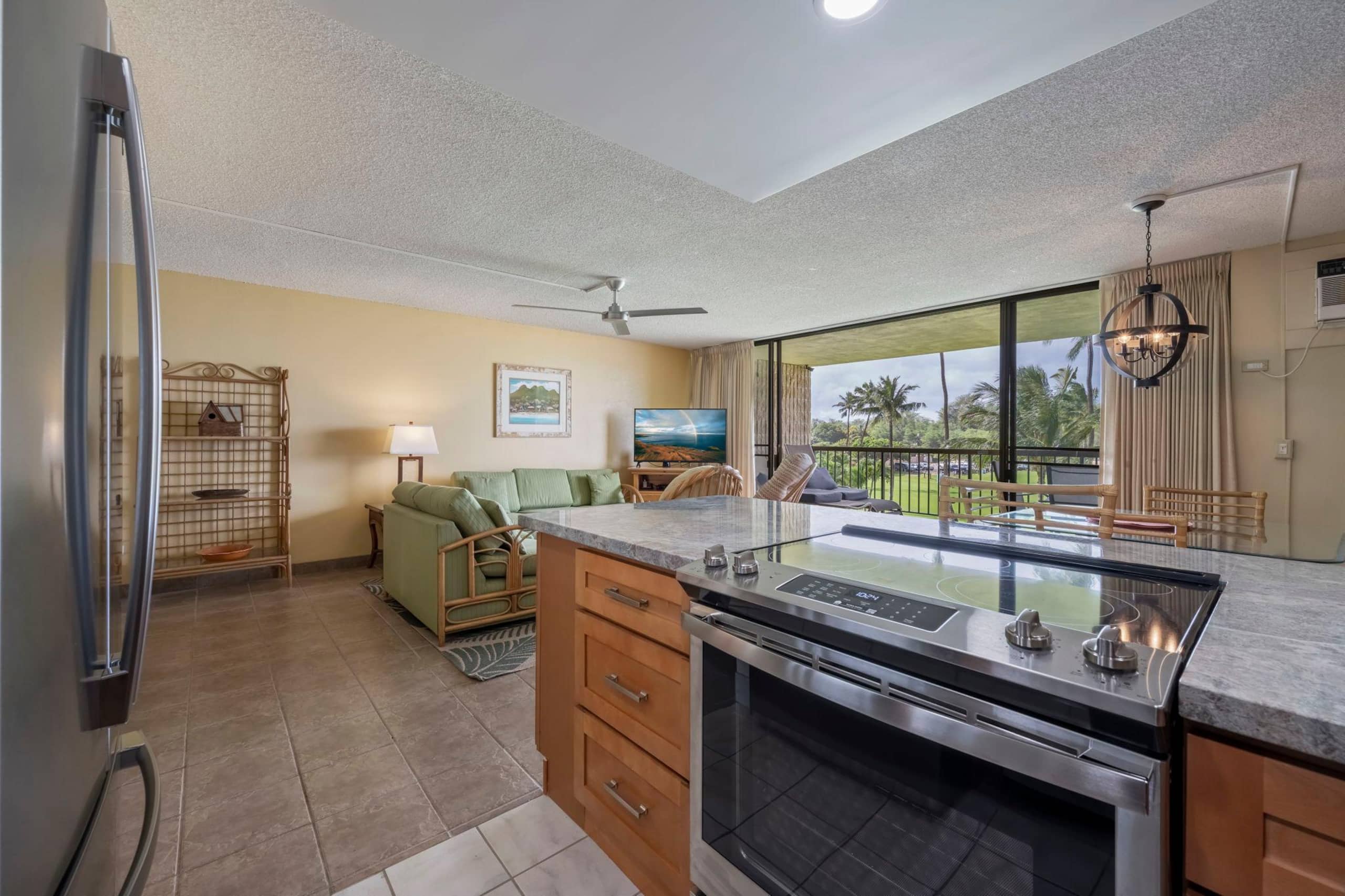 Condo in Kihei · ★4.71 · 2 bedrooms · 4 beds · 2 baths - Image 2