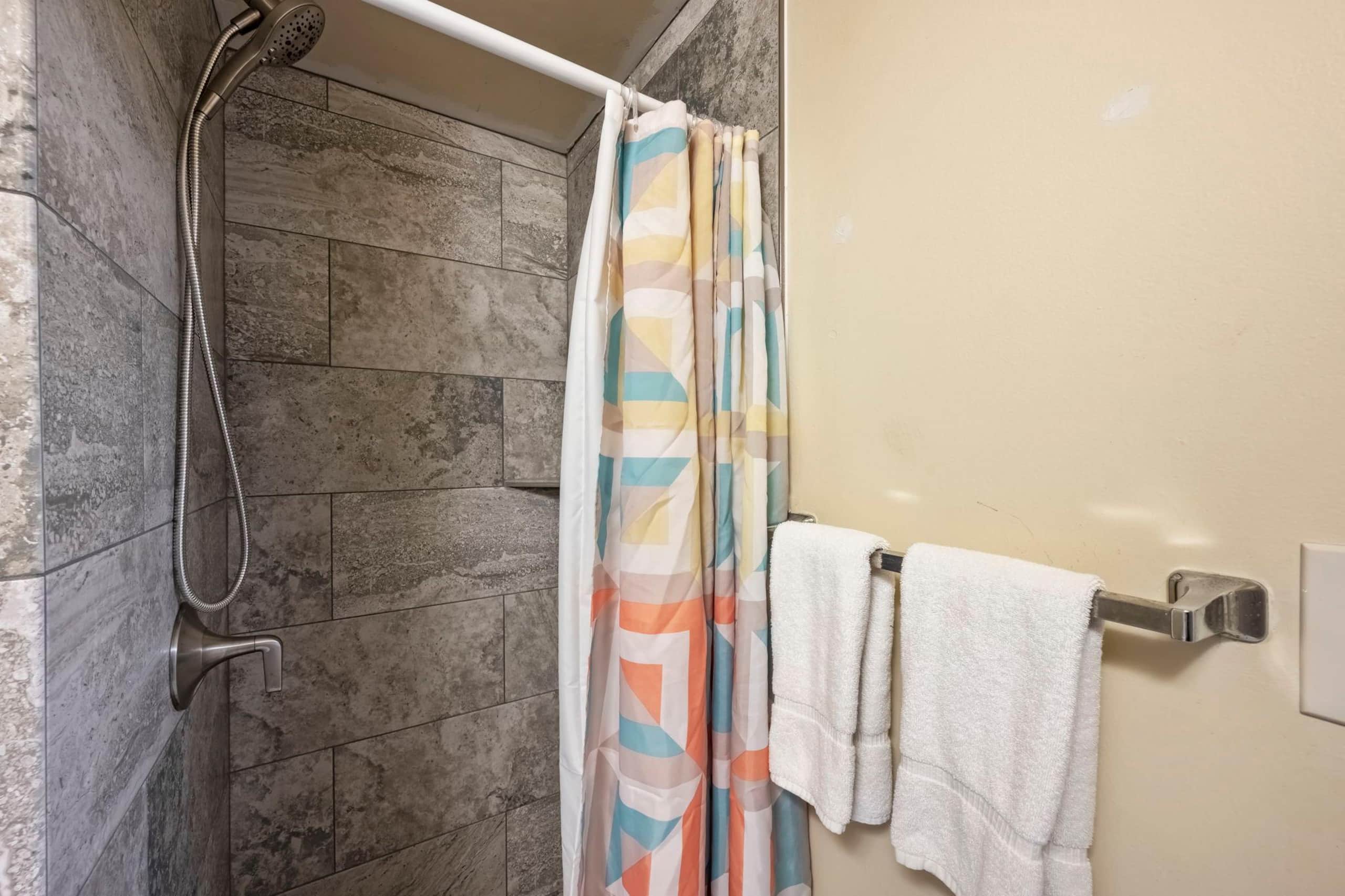 Condo in Kihei · ★4.71 · 2 bedrooms · 4 beds · 2 baths - Image 34