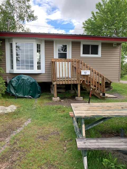 Happy Holiday Cabin on Lake Nosbonsing