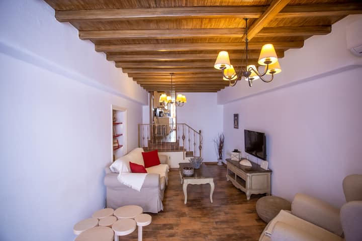 Wake Up In A Mykonian Home & Live As A Local - Mykonos