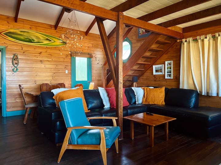 Classic Beach Cottage With Soul: Steps To The Sand - Wooli