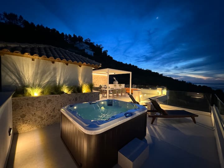 Ionion exclusive villa