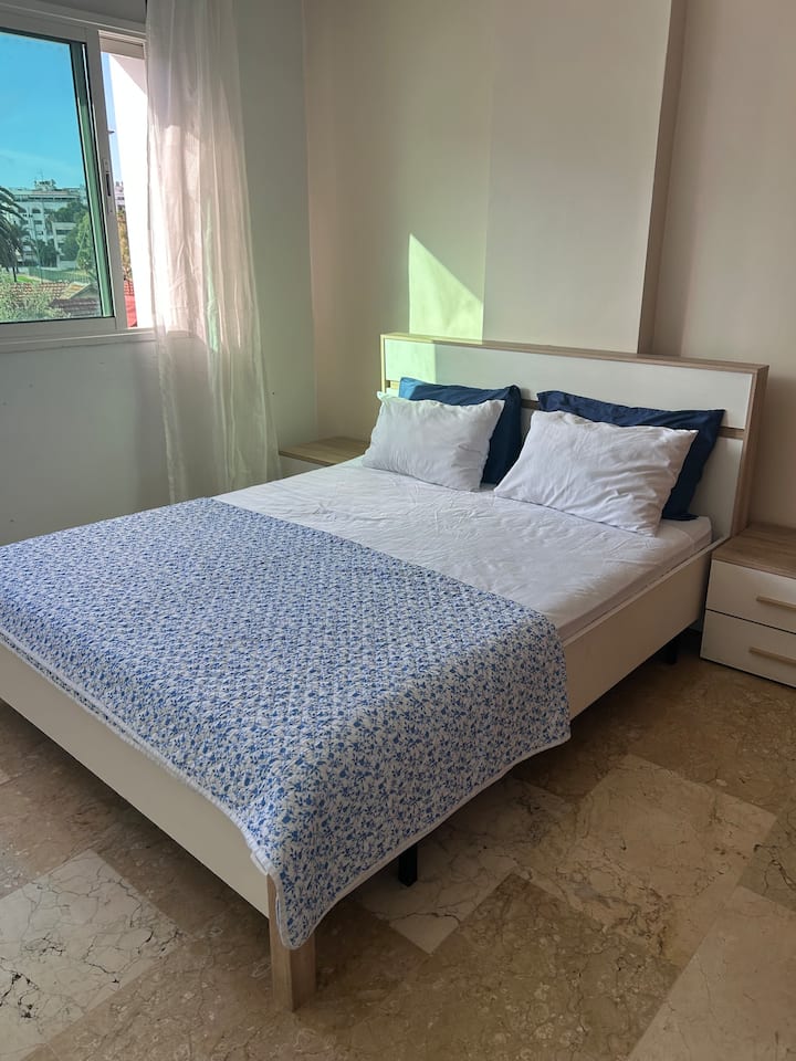 Appart Familial Avec Fibre Et Parking à 2 Mars - Casablanca