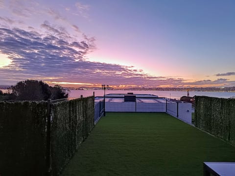 Anjalar House, in the heart of Santander Bay