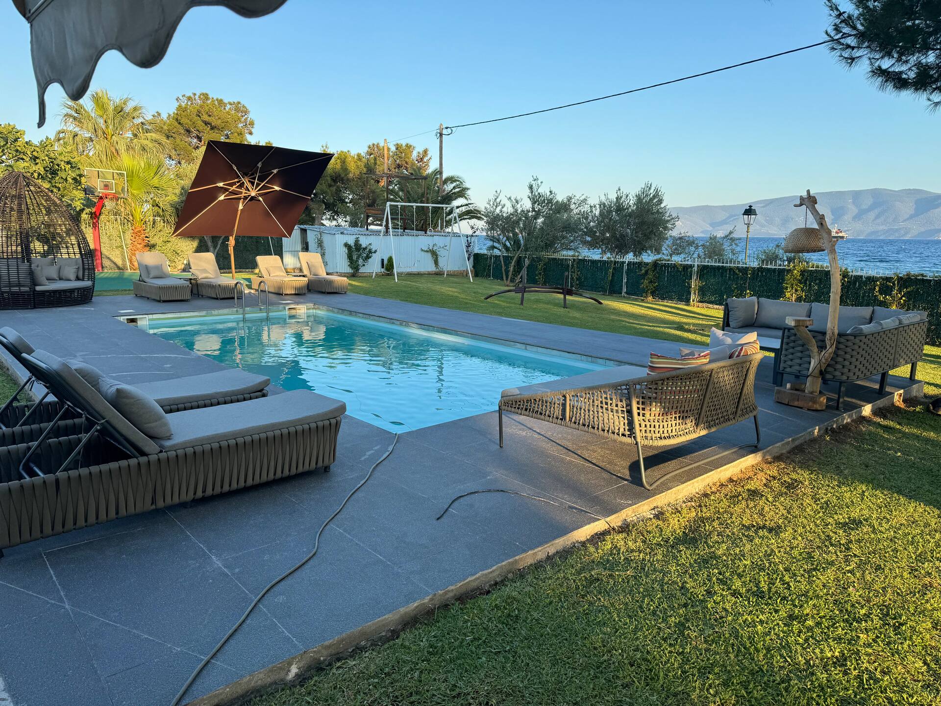 Zoza Luxury villa isthmia by the sea with private pool