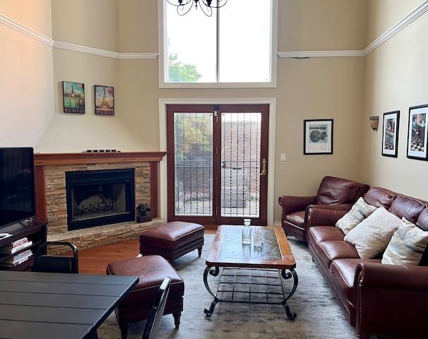 Downtown Elegance ✨ Private Yard Parking