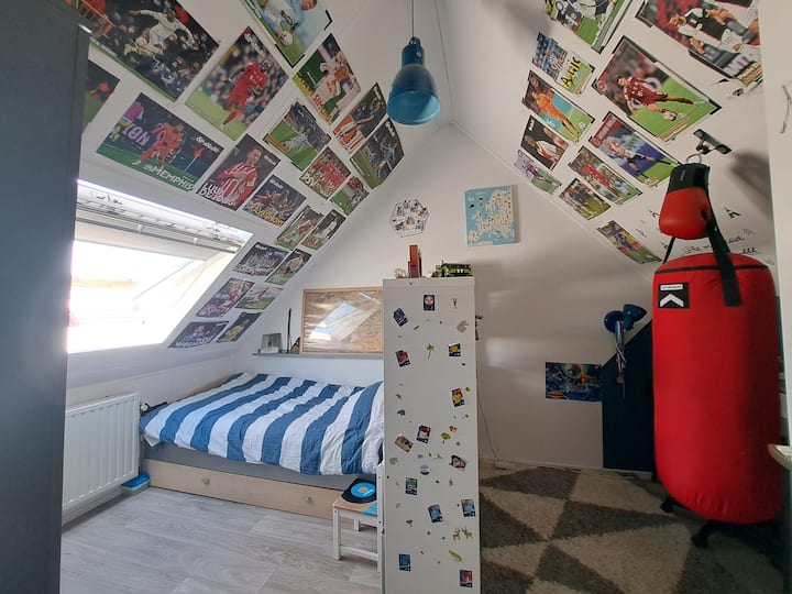Schlafzimmer 4