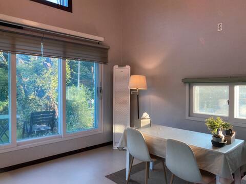 RIVER 570 Barbecue Charcoal Free Event, Non-face-to-face check-in in a small private house along the