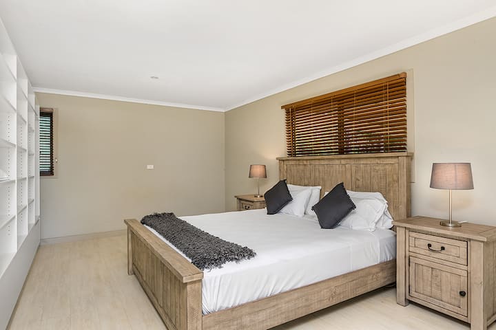 Studio King Sized Bed