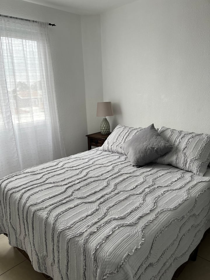 غرفة النوم 2