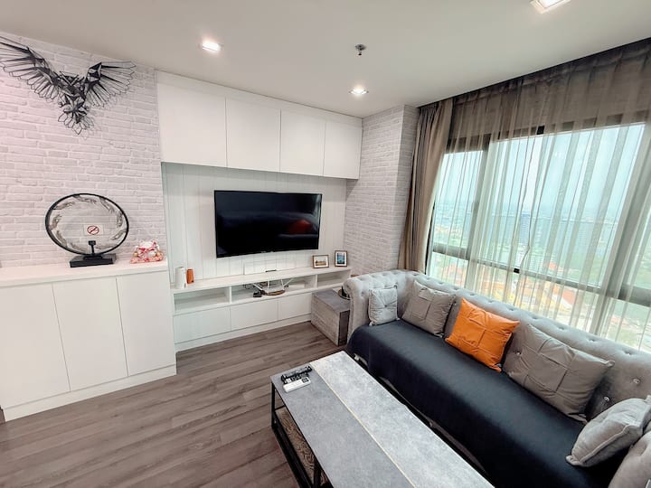 Superview2bedroomsluxurycondo/nearbybts/pool&gym - Tayland