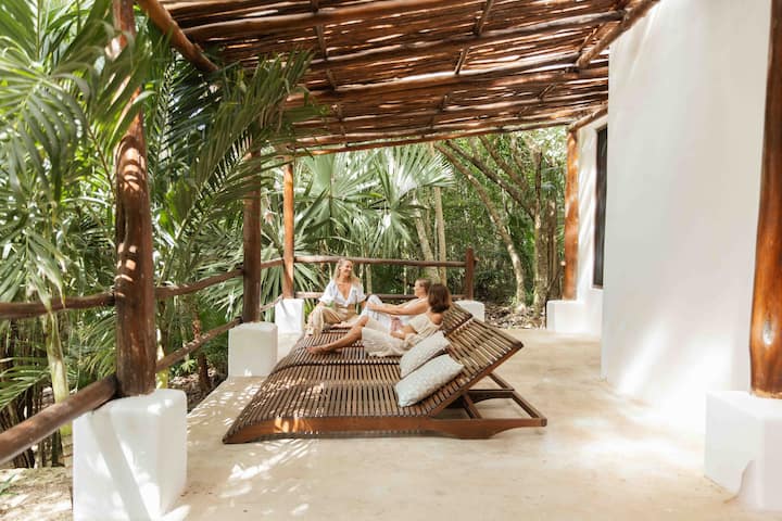 Casa Marivan · Lagoon Front · Private Dock